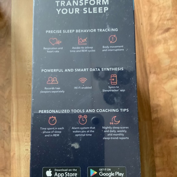 NIB BEAUTYREST SleepTracker makes any bed a Smart Bed. - Picture 2 of 4